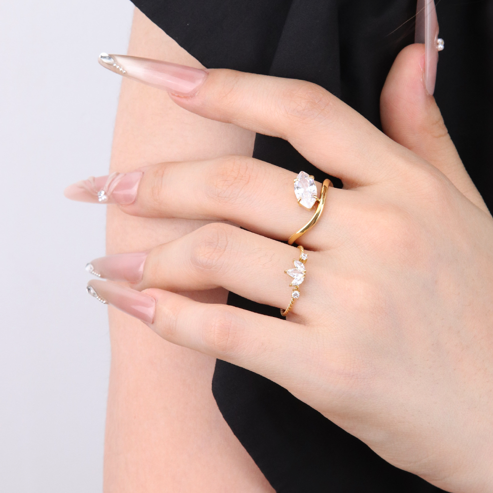 Amara Crown